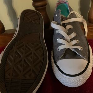 Kids sneakers